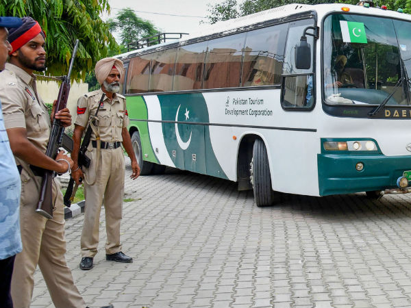 মুশফিকের পর পাকিস্তান সফরে না বাংলাদেশ দলের কোচিং স্টাফের মুশফিকের পর পাকিস্তান সফরে না বাংলাদেশ দলের কোচিং স্টাফের