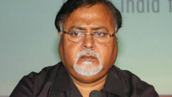 বিভ্রান্তি ছড়ানোর অভিযোগ