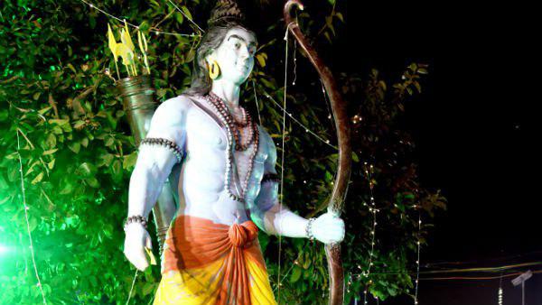 তিওয়ারিকে মহসভার প্রধানের পদ থেকে সরানো হয় তিওয়ারিকে মহসভার প্রধানের পদ থেকে সরানো হয়