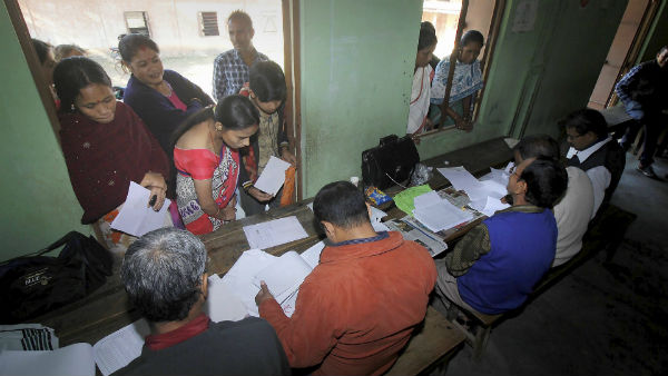প্রাথমিক ভাবে থানা ও সরকারি আশ্রয় কেন্দ্রে জায়গা হয় তাদের