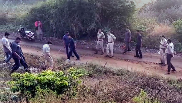 ২৭ নভেম্বর ঘটে নৃশংস ঘটনাটি ২৭ নভেম্বর ঘটে নৃশংস ঘটনাটি