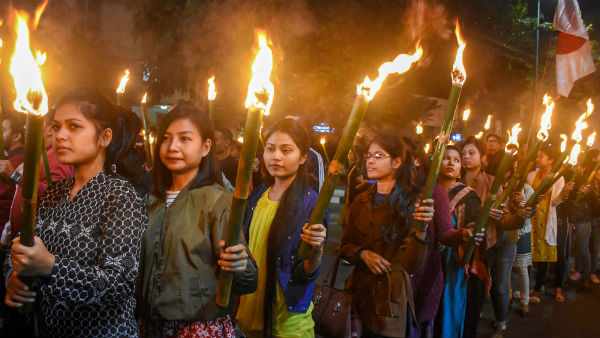 জ্বলছে উত্তর পূর্ব