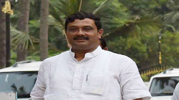  মালদহে ট্রেন না চলার কারণ জানালেন রাহুল
