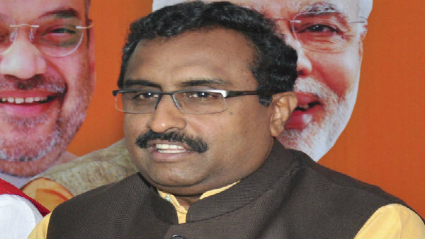 কাশ্মীরে ইন্টারনেট সংযোগ ফিরবে শীঘ্রই কাশ্মীরে ইন্টারনেট সংযোগ ফিরবে শীঘ্রই