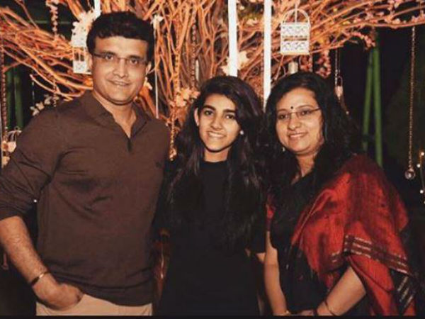 সানার নাগরিকত্ব আইন বিরোধী পোস্টের পরই সাফাই টুইট সৌরভের সানার নাগরিকত্ব আইন বিরোধী পোস্টের পরই সাফাই টুইট সৌরভের