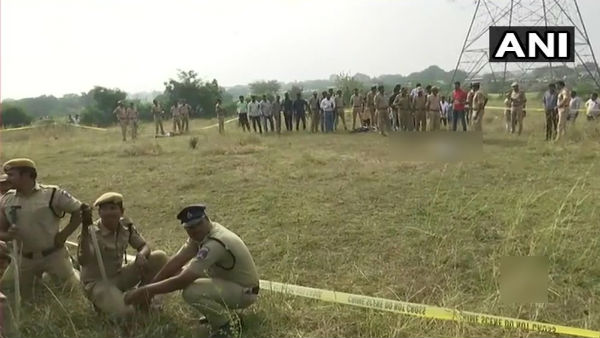 এনকাউন্টার নিয়ে পুলিশের বক্তব্য এনকাউন্টার নিয়ে পুলিশের বক্তব্য