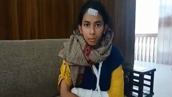 বাংলায় বিজেপির বিভাজনের রাজনীতিকে প্রশ্রয় না দেওয়ার আহ্বান ঐশীর বাংলায় বিজেপির বিভাজনের রাজনীতিকে প্রশ্রয় না দেওয়ার আহ্বান ঐশীর