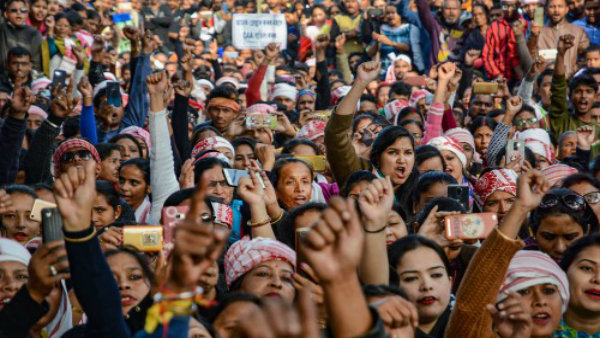 শাহীনবাগ ও জামিয়াতে গুলি চলার ঘটনা শাহীনবাগ ও জামিয়াতে গুলি চলার ঘটনা