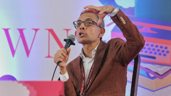 অর্থনীতির মন্দার পরিস্থিতি কী কাটিয়ে ওঠা যাবে? অর্থনীতির মন্দার পরিস্থিতি কী কাটিয়ে ওঠা যাবে?