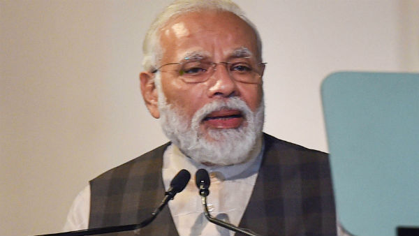বেলুড়ের মঞ্চ থেকে সিএএ নিয়ে সওয়াল মোদীর