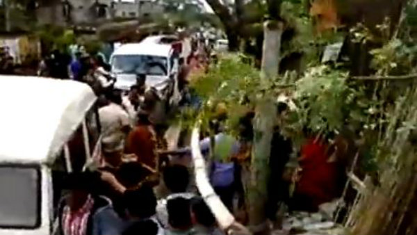 মুর্শিদাবাদে তথ্য সংগ্রহে গিয়ে বিক্ষোভের মুখে স্বাস্থ্য দফতরের কর্মী মুর্শিদাবাদে তথ্য সংগ্রহে গিয়ে বিক্ষোভের মুখে স্বাস্থ্য দফতরের কর্মী