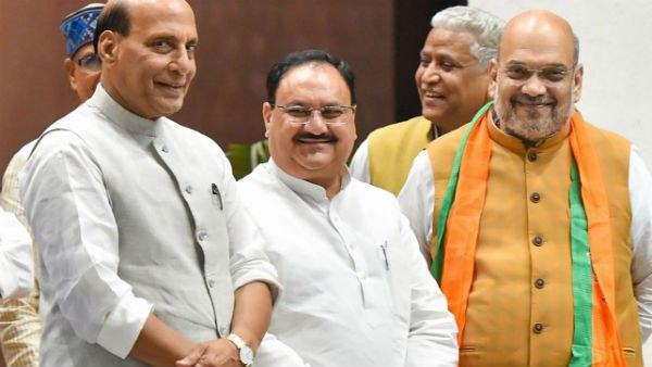 ১৯৯৩ সালে সংসদীয় রাজনীতিতে প্রবেশ
