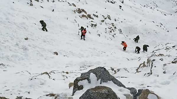 ভিডিওতে দেখা গিয়েছে হিমবাহটি বিশাল