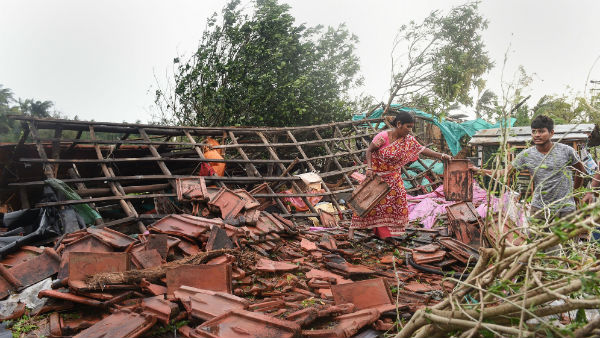 বুলবুল ঘূর্ণিঝড়ে ক্ষতিগ্রস্ত বাসন্তীর চুনাখালি
