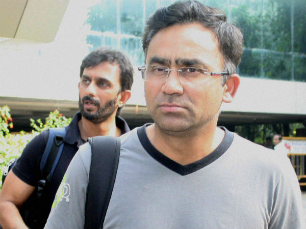 ধাওয়ান না রাহুল