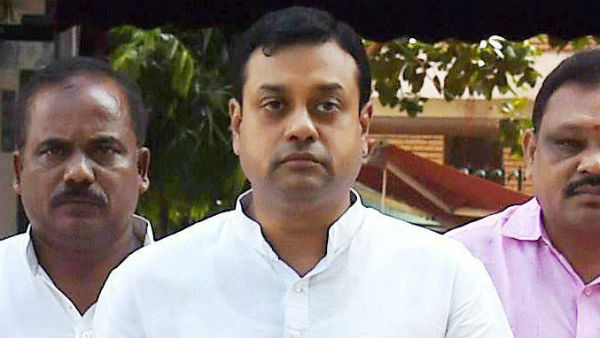 কংগ্রেসকে নিয়ে সম্বিত পাত্র কংগ্রেসকে নিয়ে সম্বিত পাত্র