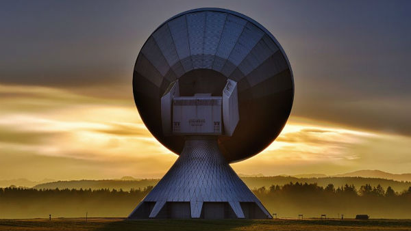 ট্রাইয়ের বিরুদ্ধে সুর চড়ান সোনির প্রধানও ট্রাইয়ের বিরুদ্ধে সুর চড়ান সোনির প্রধানও