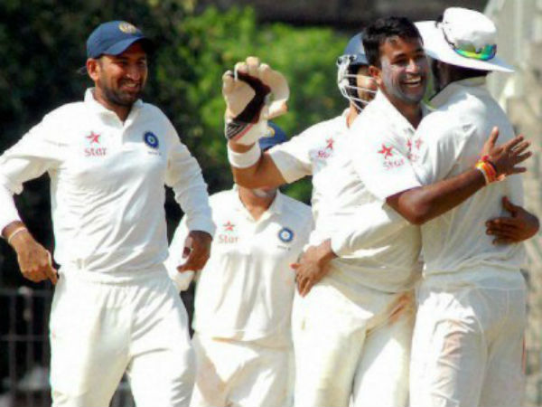 প্রথম শ্রেণির ক্রিকেটে অভিষেক