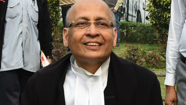 সোমবারই বিমান বন্দরে আটকে দেওয়া হয়