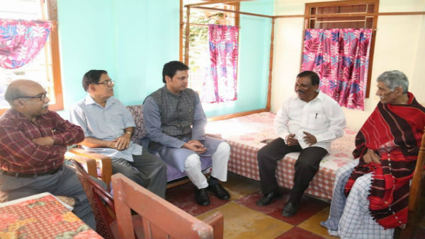 মুখ্যমন্ত্রীর ফেসবুক পেজে এলাকার কথা মুখ্যমন্ত্রীর ফেসবুক পেজে এলাকার কথা