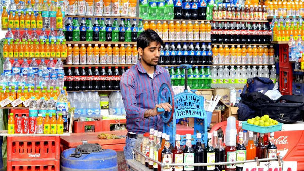 শহরের বেশিরভাগ খাবারের দোকান নিরাপদ