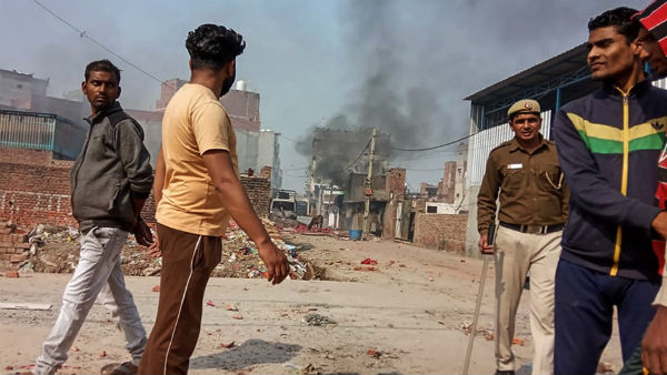 দিল্লি পুলিসকে ভর্ৎসনা