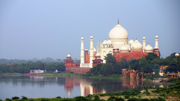 ইতিহাসবিদ পিএন ওকের বইপ্রকাশের পরেই বিতর্ক শুরু ইতিহাসবিদ পিএন ওকের বইপ্রকাশের পরেই বিতর্ক শুরু