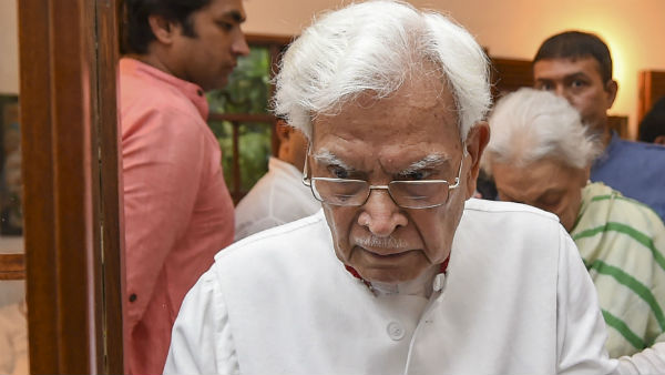 'গান্ধীজিই আহ্লাদ দিয়েছেন জিন্নাহকে'