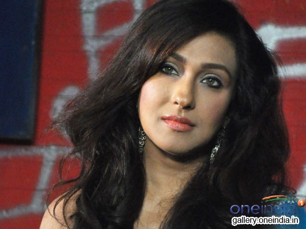ঋতুপর্ণা কী বললেন? ঋতুপর্ণা কী বললেন?