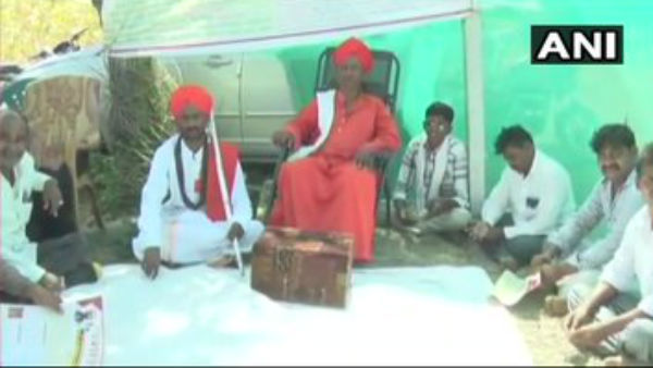 মুসলিম ব্যক্তি হিন্দু মঠের পূজারি! মুসলিম ব্যক্তি হিন্দু মঠের পূজারি!