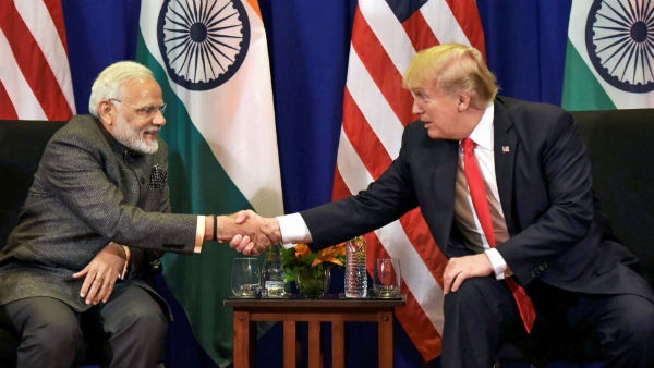 প্রবাসী ভারতীয়দের মন জয় করার চেষ্টা