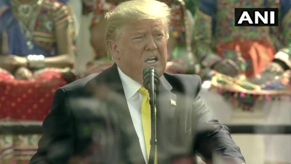 ট্রাম্পের বলিউড প্রেম