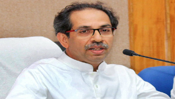 রাজ ঠাকরের পথে নামার দিনেই আক্রমণ উদ্ধবের রাজ ঠাকরের পথে নামার দিনেই আক্রমণ উদ্ধবের