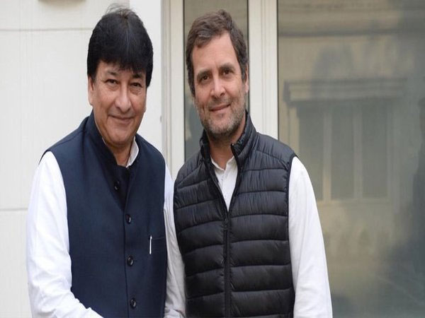 কে এই হারুন ইউসুফ?