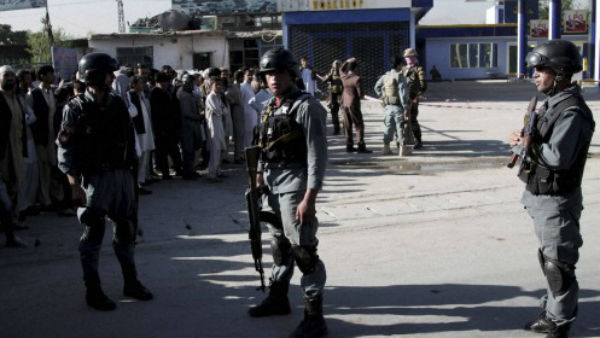 কখন ও কিভাবে চুরি হল অমূল্য চিত্রকর্মটি?