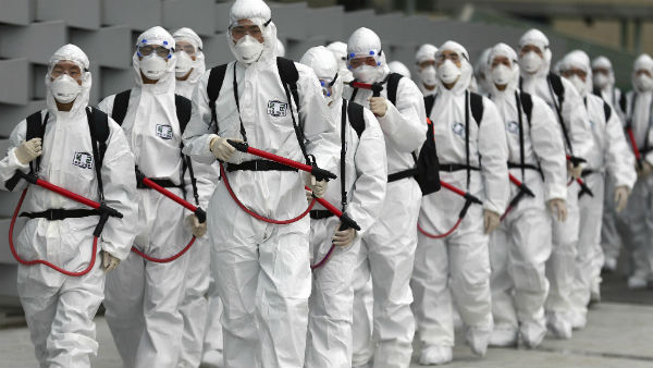 অন্যদিকে হাততালি ও করোনা প্রতিরোধ অন্যদিকে হাততালি ও করোনা প্রতিরোধ