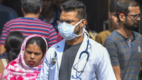 স্বাস্থ্যকর্মীদের জরুরি অবস্থা সম্পর্কে তৈরি থাকতে প্রশিক্ষণ