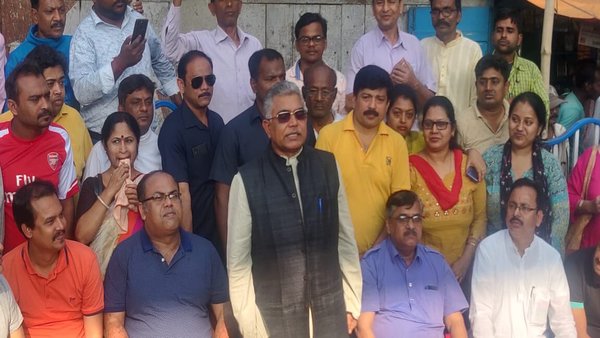 কলকাতায় উঠল জঙ্গলের কথা কলকাতায় উঠল জঙ্গলের কথা