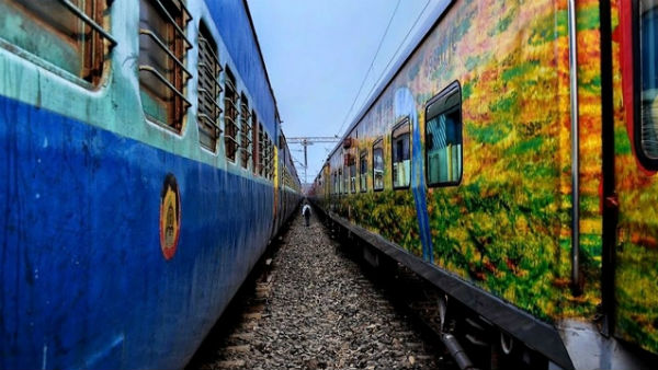 প্রথম ইলেকট্রিক ট্রেন