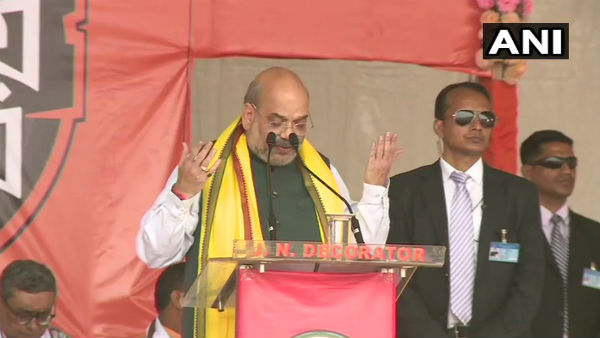 মতুয়া, দলিতদের বিরোধিতা করছেন মমতা মতুয়া, দলিতদের বিরোধিতা করছেন মমতা