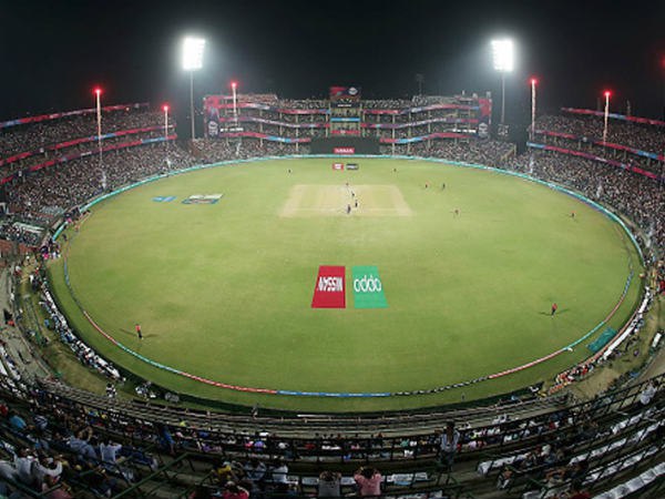 প্রধানত দুই শহরে নজরে