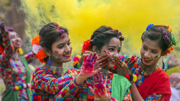 করোনাসুরের কুশপুতল পুড়ল মুম্বইয়ে