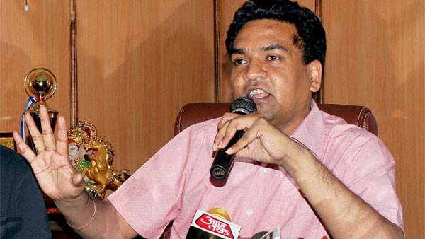 প্রাণনাশের হুমকির অভিযোগ করেছিলেন কপিল