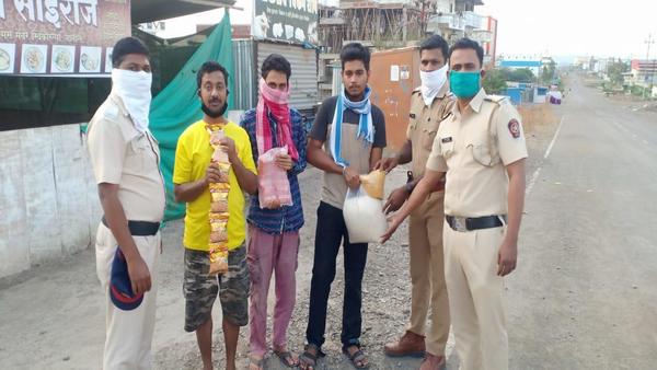 টুইটারে নয়, সরাসরি ময়দানে