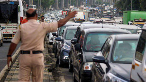 সরবরাহ নেই অনলাইন গ্রসারিতেও সরবরাহ নেই অনলাইন গ্রসারিতেও
