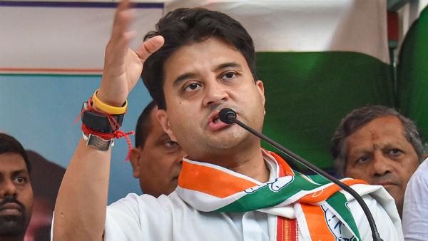  বুধবার আনুষ্ঠানিক ভাবে বিজেপিতে যোগ