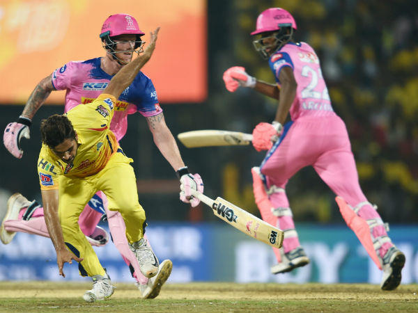 কেন নেই আর্চার