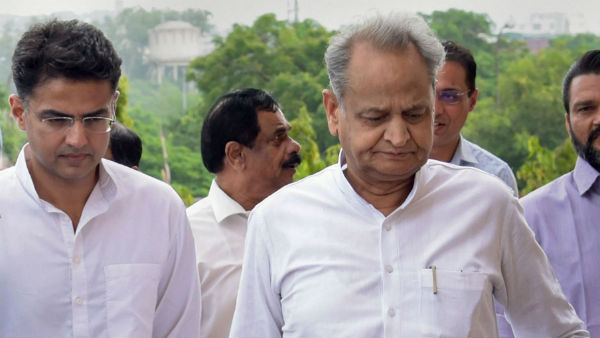  সিন্ধিয়া ইস্যুতে ভিন্ন সুর সচিন-অশোকের
