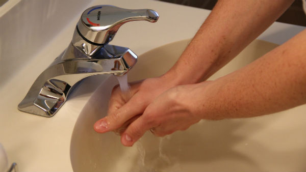 করোনা থেকে বাঁচার উপায় কী?