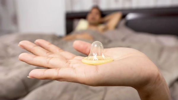 বন্ধ রয়েছে সর্বাধিক কন্ডোম উত্পাদনকারী সংস্থাও বন্ধ রয়েছে সর্বাধিক কন্ডোম উত্পাদনকারী সংস্থাও